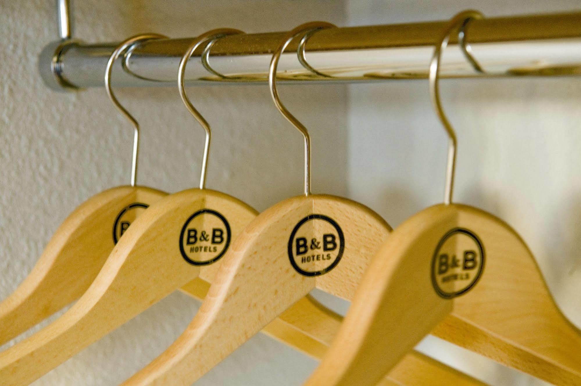 B&B HOTEL Herblay Eksteriør billede