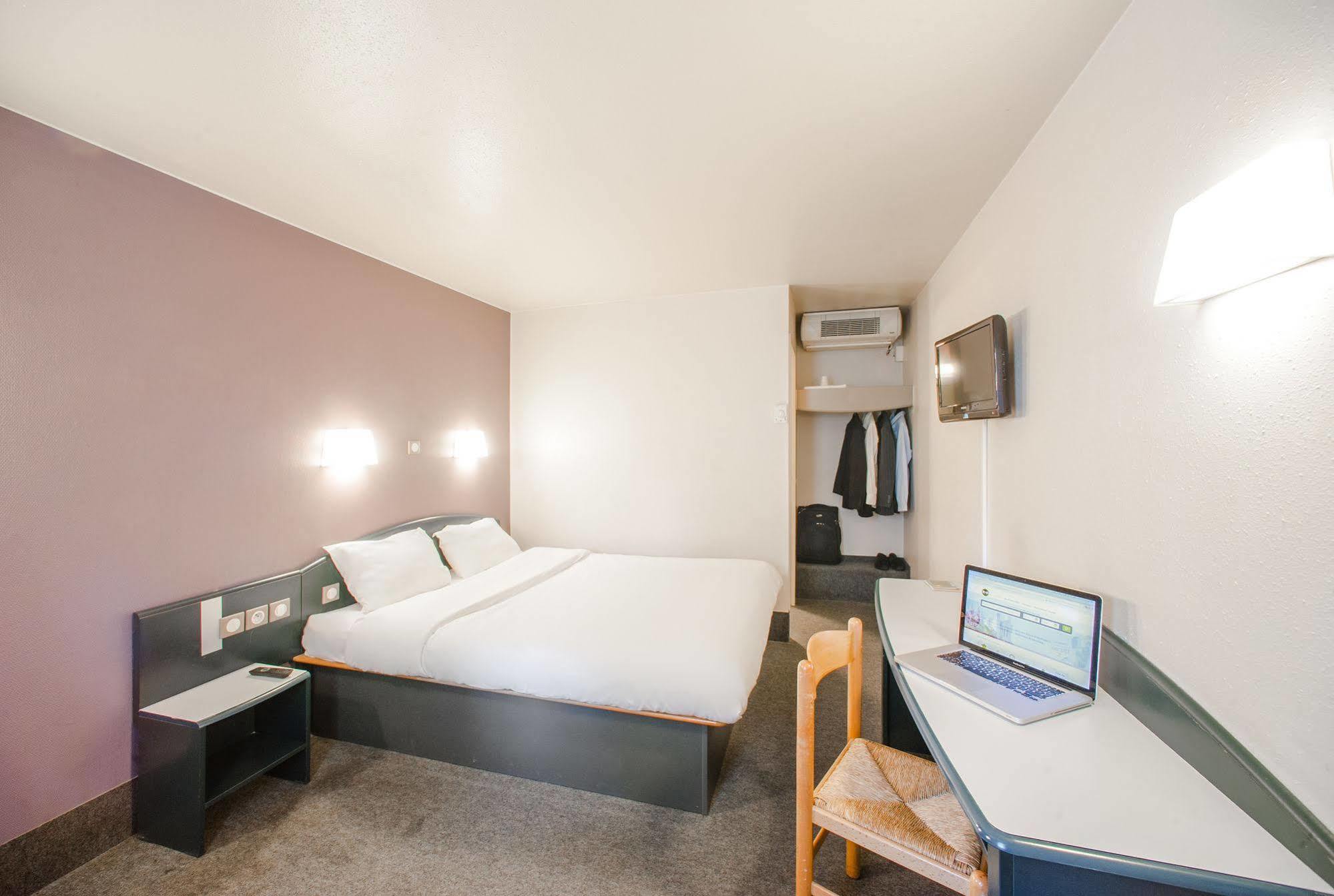 B&B HOTEL Herblay Eksteriør billede